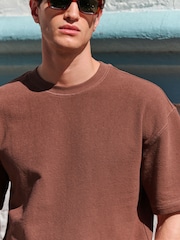 Коричневый - Textured Relaxed Heavyweight 100% Cotton T-Shirt - Image 1 of 3