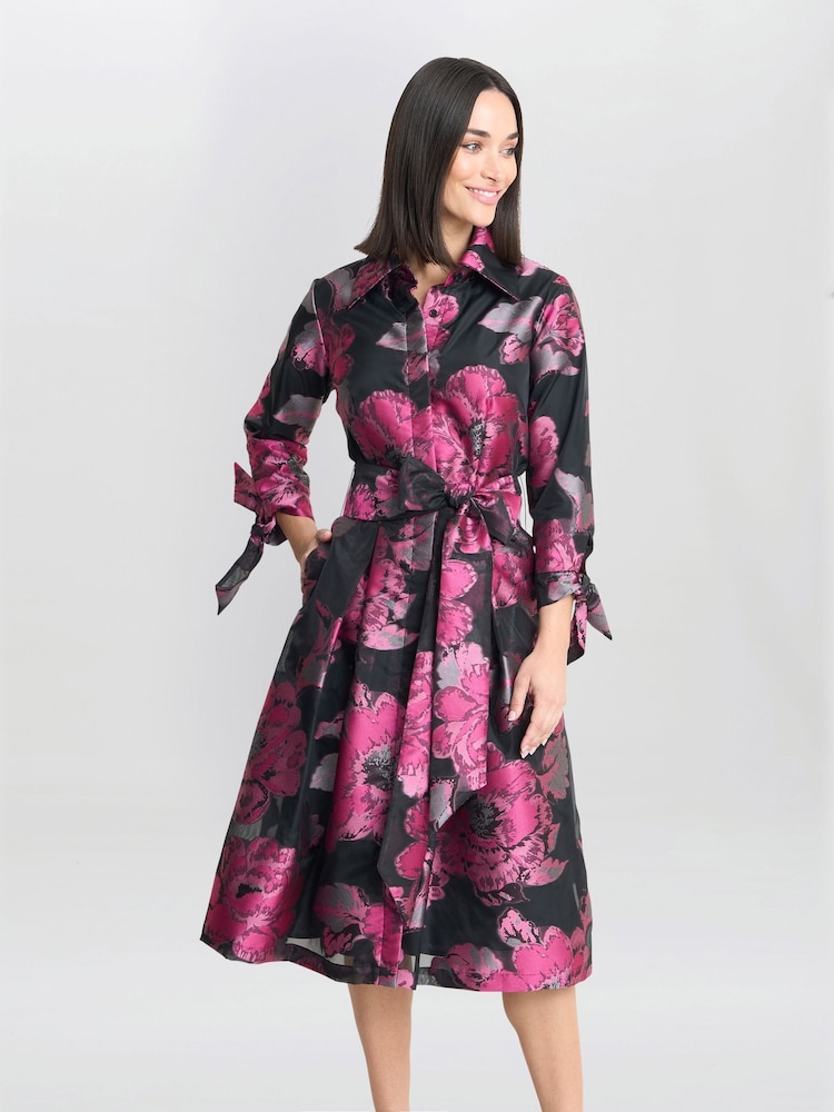 Gina Bacconi – Lauren – Jacquard-Hemdkleid, Grau - Bild 1 von 6 Gina Bacconi – Lauren – Jacquard-Hemdkleid, Grau - Bild 1 von 6