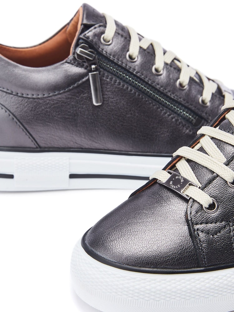 Moda in Pelle BRAMLEIGH HIDDEN WEDGE LEATHER TRAINER WITH SIDE ZIP DETAIL - Image 4 of 4