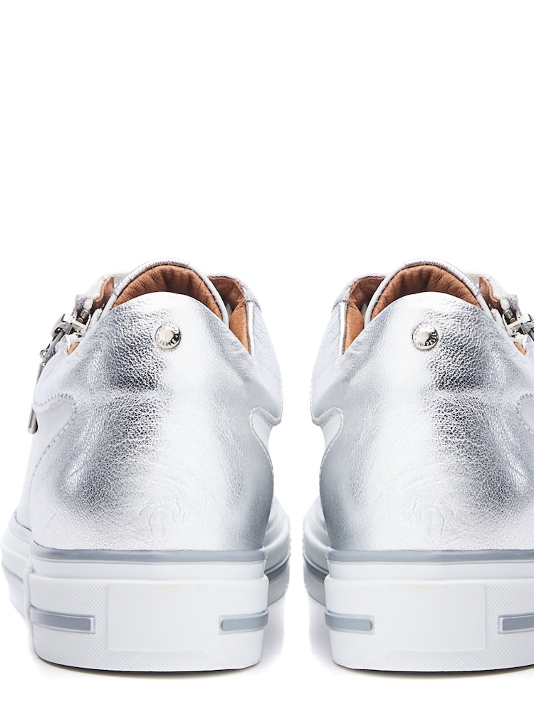 Moda in Pelle BRAMLEIGH HIDDEN WEDGE LEATHER TRAINER WITH SIDE ZIP DETAIL - Image 3 of 4