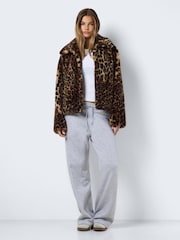 NOISY MAY Brown Leopard Print Faux Fur Jacket - Image 3 of 4