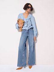 Blusa de manga comprida com babados Friends Like These Chambray - Imagem 2 de 4