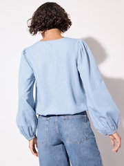 Blusa de manga comprida com babados Friends Like These Chambray - Imagem 4 de 4