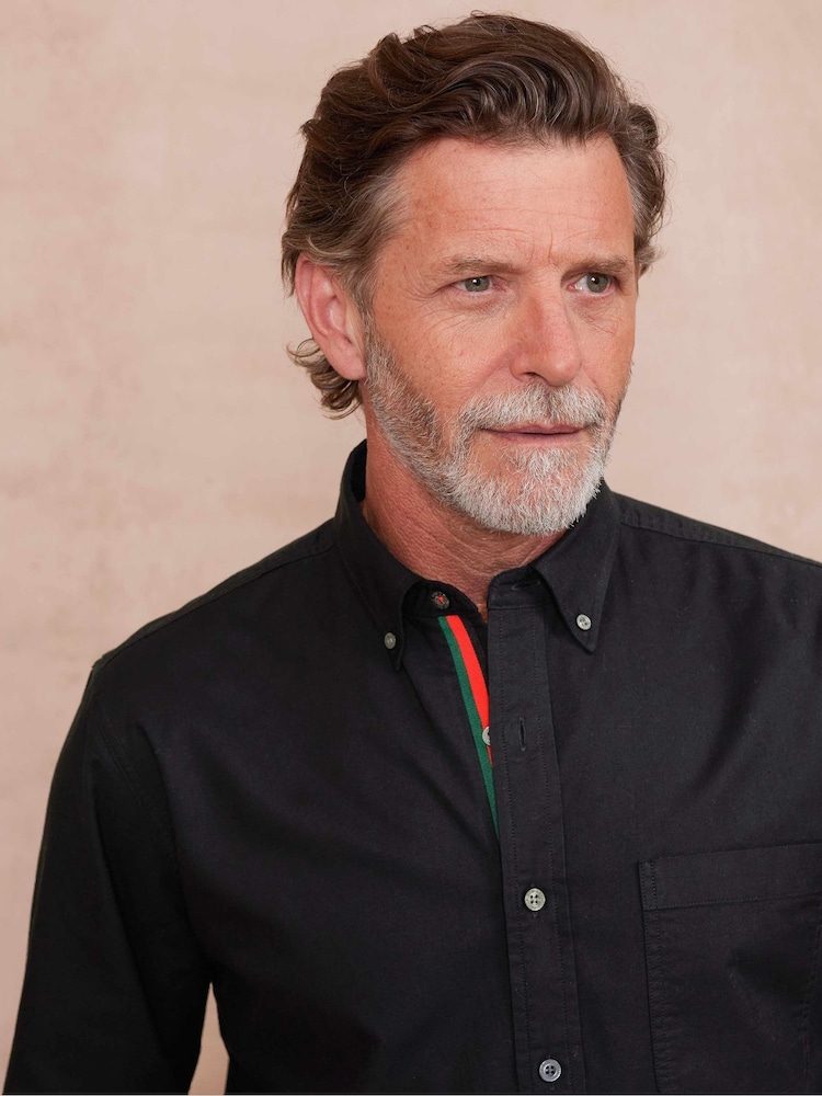 The Savile Row Company Classic Fit Button Down Oxford Casual 100% Cotton Shirt - Image 2 of 5