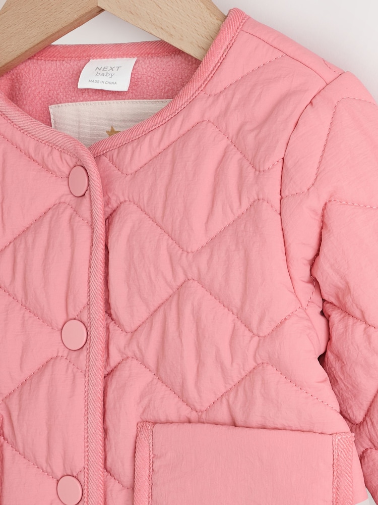 Pink Nylon - Baby Quilted Lightweight Jacket (0mths-2yrs) - Bild 11 von 11 Pink Nylon - Baby Quilted Lightweight Jacket (0mths-2yrs) - Bild 11 von 11
