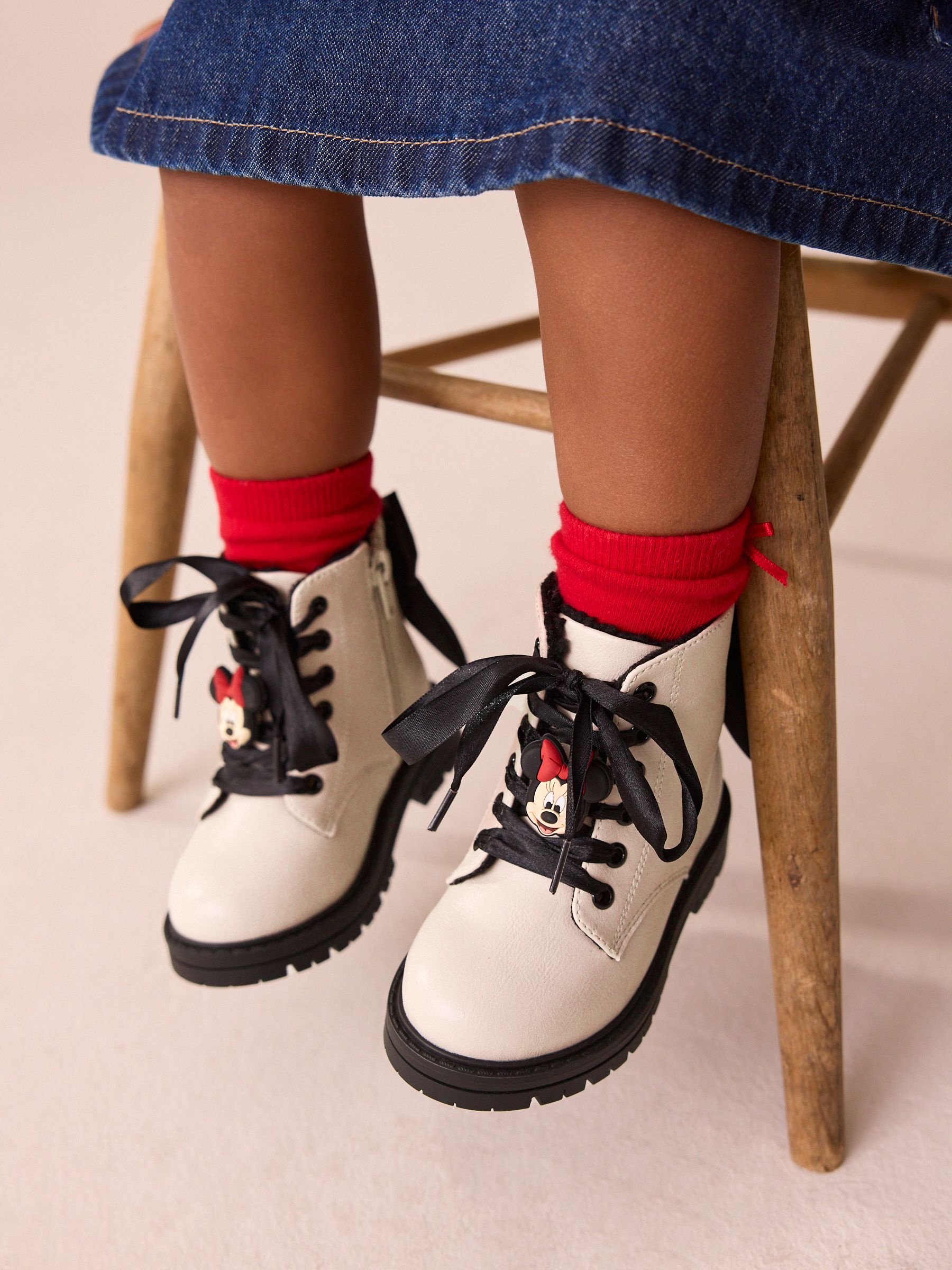 Cumpără Neutral - Botine Minnie Mouse Bow Detail cu șireturi from