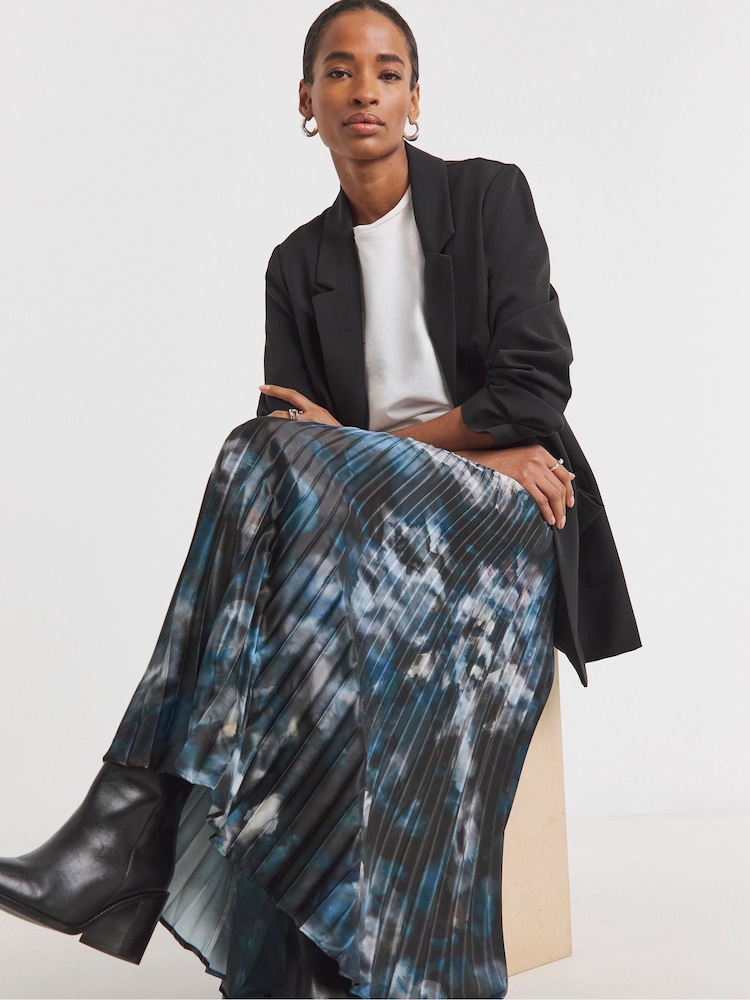 JD Williams Black Printed Pleated Maxi Skirt - Image 1 of 4