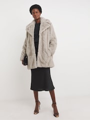 JD Williams Grey Chevron Faux Fur Coat - Image 4 of 4