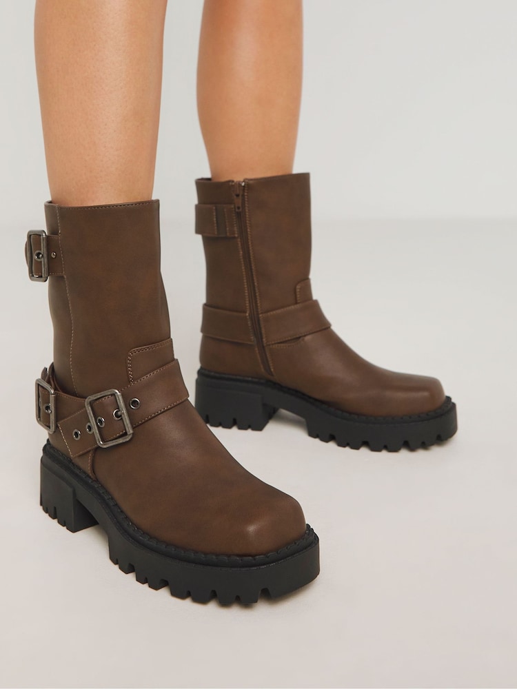 Simply Be Brown Extra Wide Fit Multi Buckle Ankle Biker Boots In Wide Fit - Image 4 of 4
