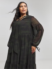 Simply Be Black Tiered Georgette Maxi Dress - Image 4 of 4