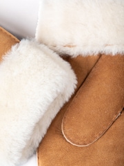 Lakeland Leather Brown Ladies Classic Winter Sheepskin Mittens - Image 5 of 6