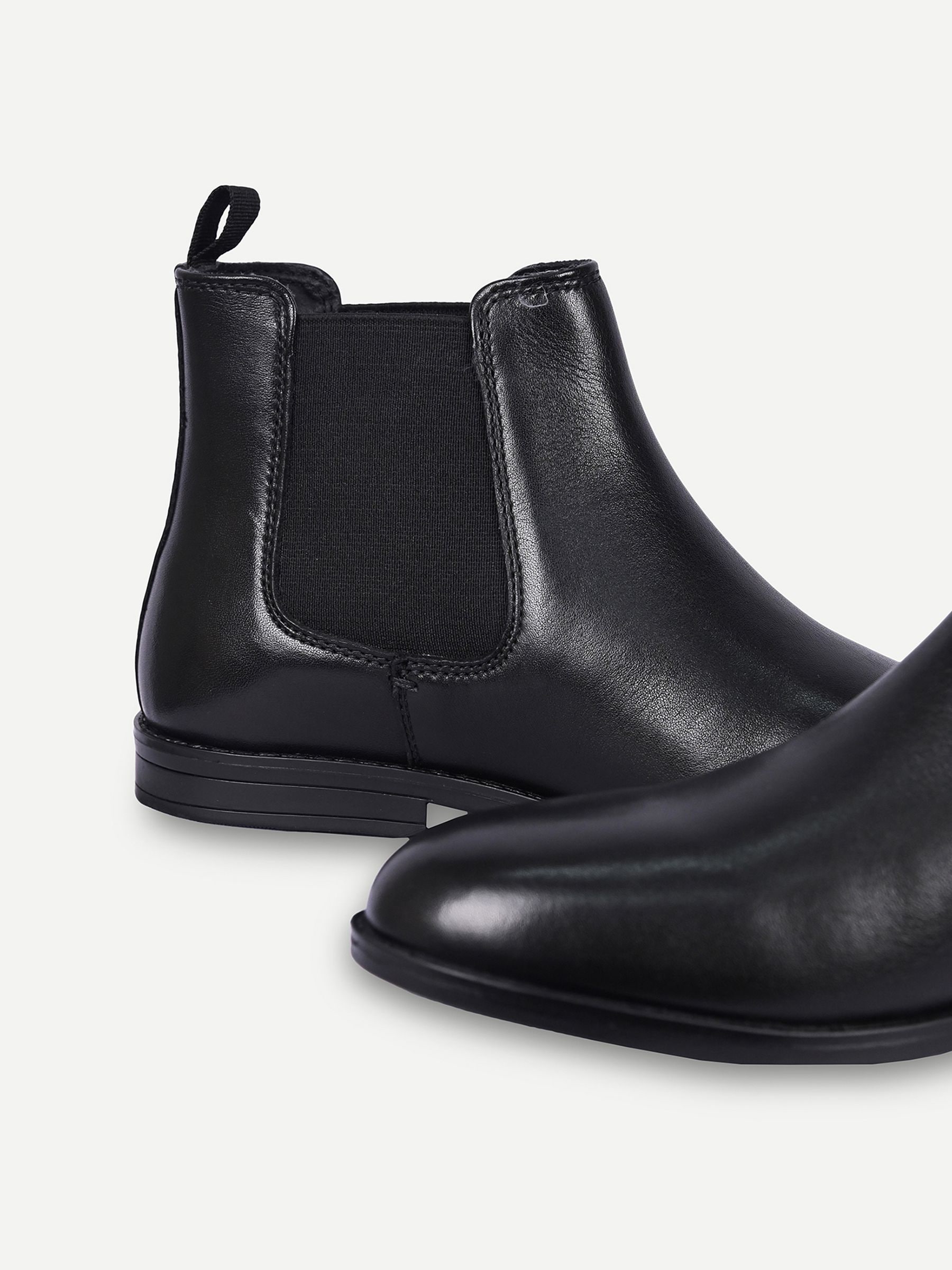Next：日本 ブラック - Off The Hook Trueman Leather Chelsea Boots