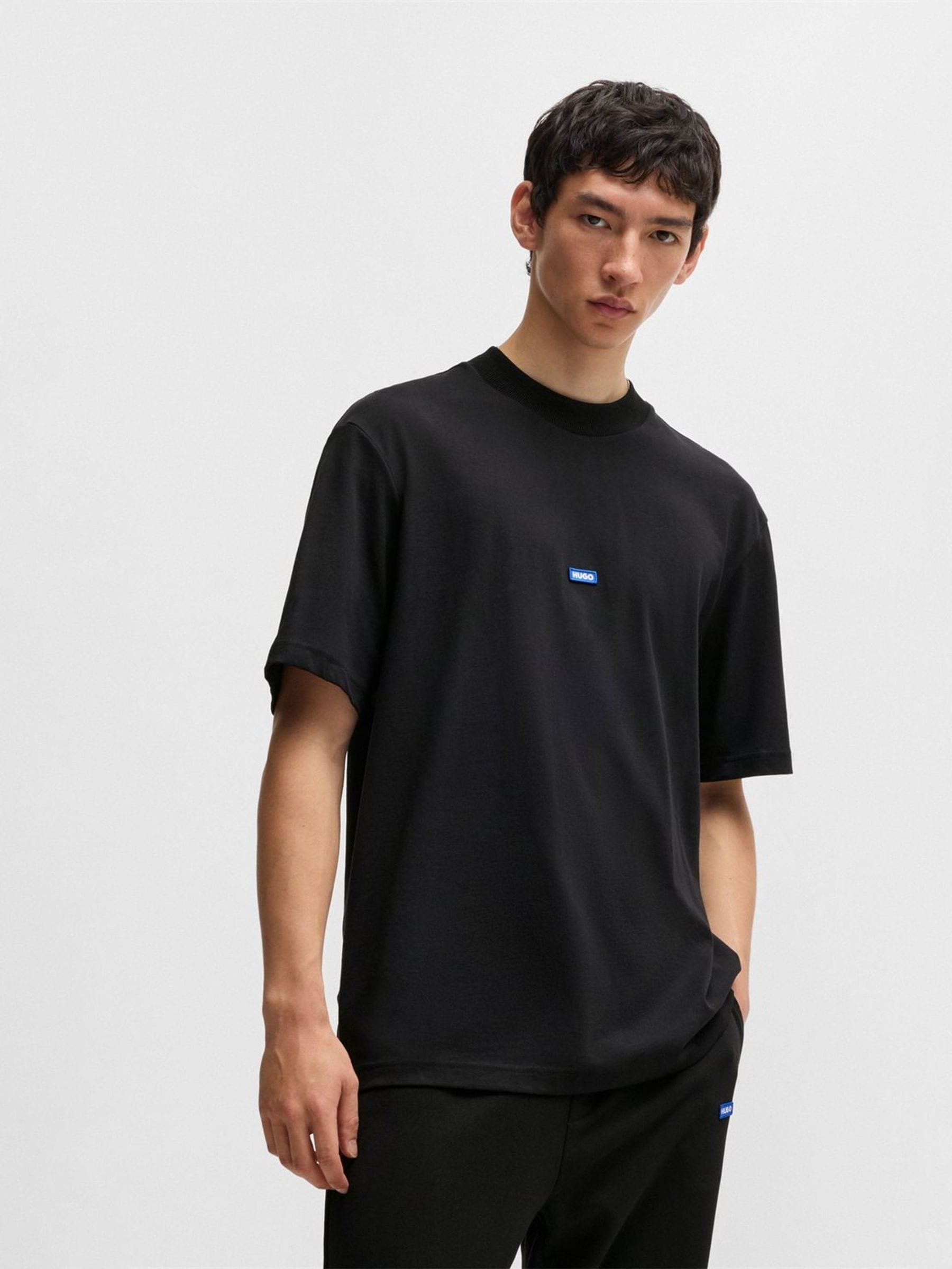 Hugo Logo Patch Tシャツ Hugo | Logo Patch T-Shirt | Men | Regular Fit T-Shirts