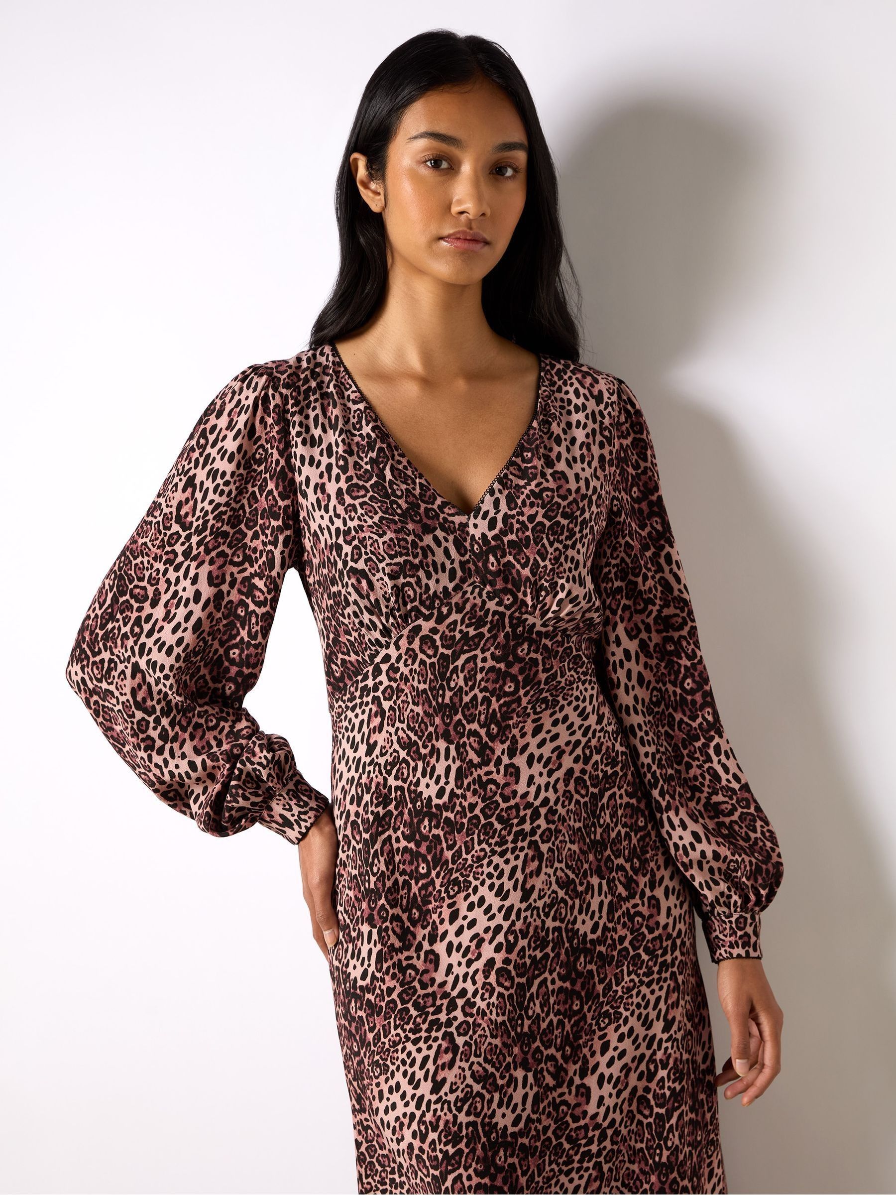 Buy Ro&Zo Pink Leopard Print V-Neck Midi Dress from the Next UK