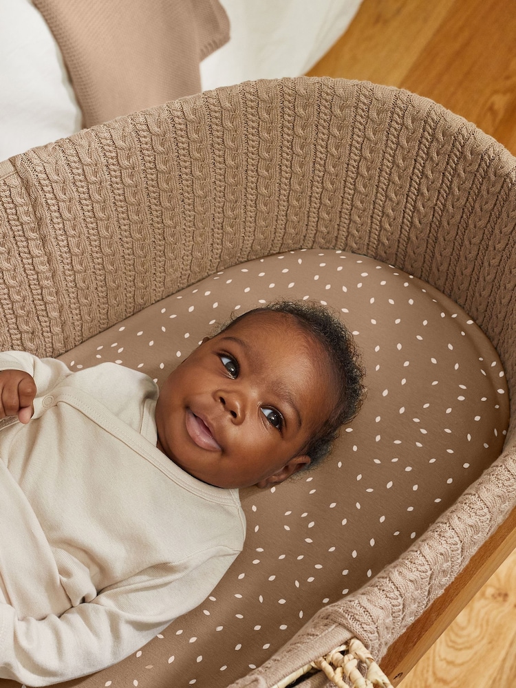 The Little Green Sheep Truffle Organic Knitted Moses Basket And Mattress - Image 5 of 5
