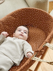 The Little Green Sheep Terracotta Rice Natural Quilted Moses Basket And Mattress - Image 5 of 5
