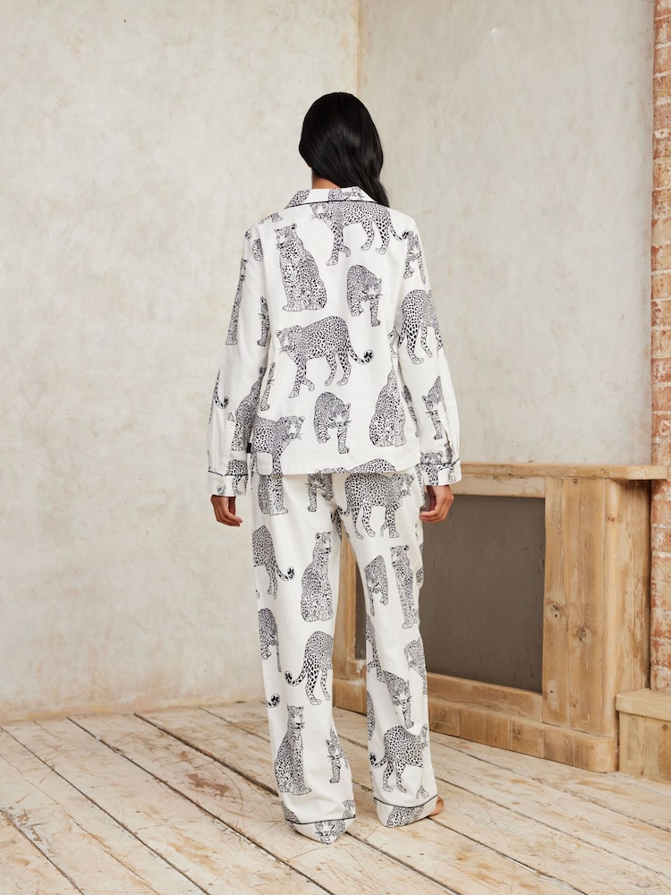 Chelsea Peers White Leopard Print Long 100% Organic Cotton Pyjamas Set - Image 2 of 5