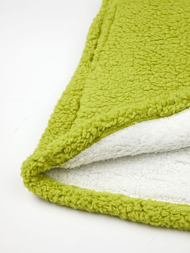 Vanilla Underground Green Kids Unisex The Grinch Blanket Hoodie - Image 4 of 6