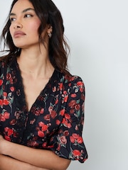 Another Sunday Red Lace Trim Puff Sleeves Ditsy Floral Print Blouse - Image 4 of 5