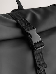 Negro - Mochila con parte superior enrollada - Imagen 7 de 11