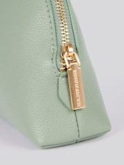 U.S. Polo Assn. Green Womens Jones Round Make Up"/" Beauty Bag - Image 5 of 6