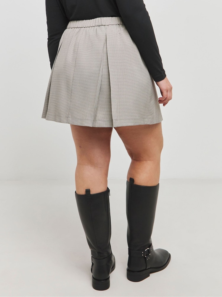 Simply Be Natural Pleated Brushed Check Mini Skirt - Image 2 of 5 Simply Be Natural Pleated Brushed Check Mini Skirt - Image 2 of 5