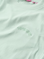 Verde - Superdry Essential Logo Embroidered T-Shirt - Imagen 7 de 7