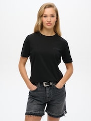 Negro - Superdry Essential Logo Embroidered T-Shirt - Imagen 1 de 6
