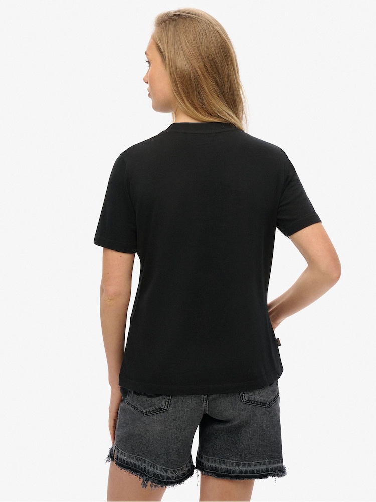Negro - Superdry Essential Logo Embroidered T-Shirt - Imagen 2 de 6