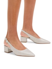 Carvela zlata (barva); zlato Honour Sling čevlji - Slika 1 iz 5