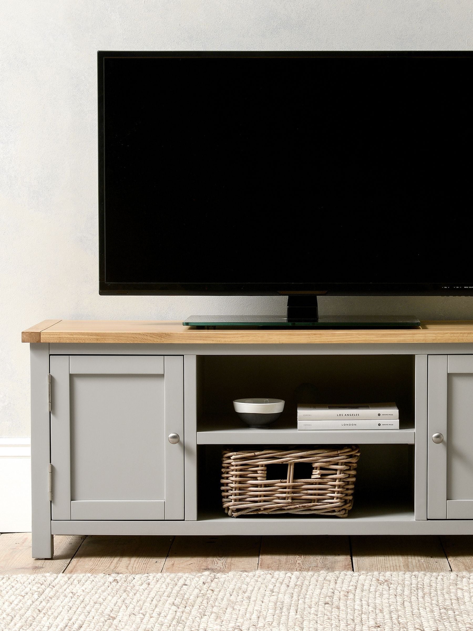 Cotswold co tv stand discount