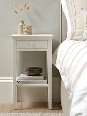 Cotswold Company Warm White Chantilly 1 Drawer Bedside Table - Image 2 of 5