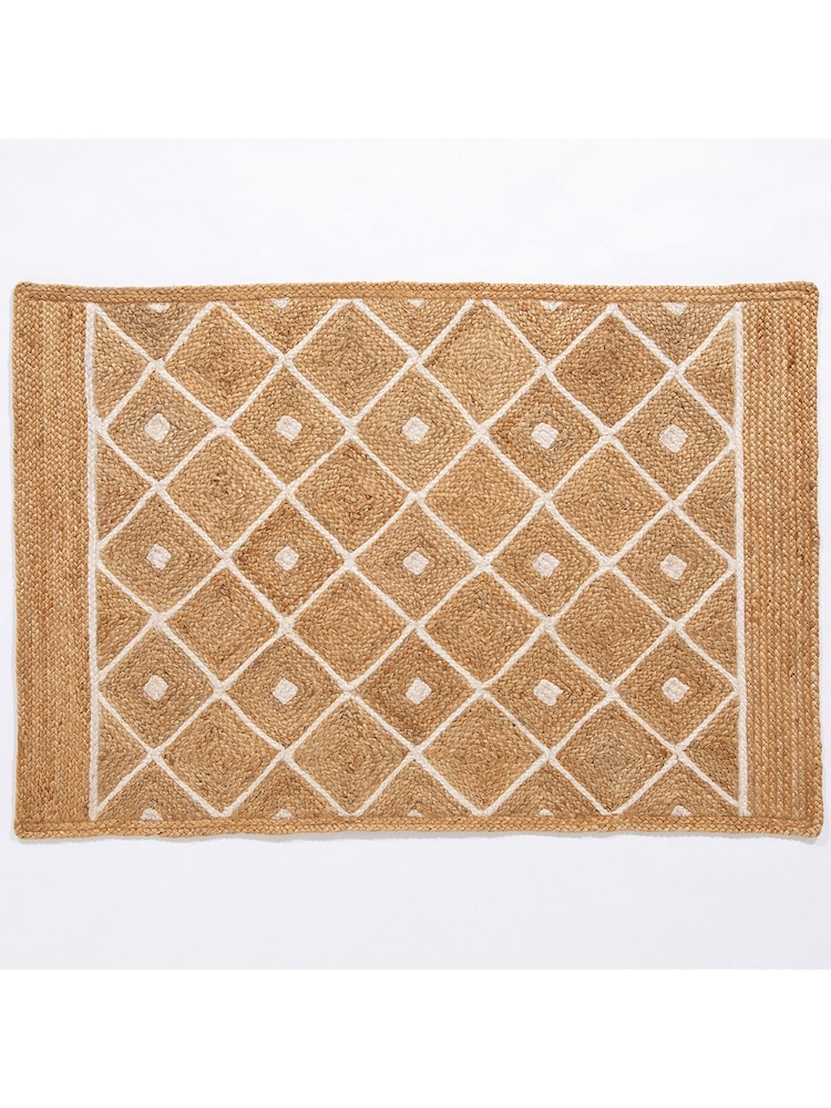 Esselle Natural Prestbury 120x170cm Diamond Handbraided Rug - Image 1 of 5