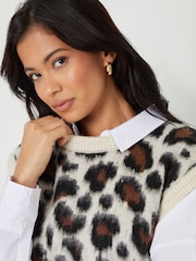 Threadbare Brown Leopard Print Brushed Knitted Vest - Image 3 of 4
