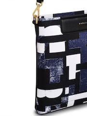 Bolsa Radley small Southwell Gardens Abstract Geo Cross-body Bag com zíper - Imagem 4 de 5