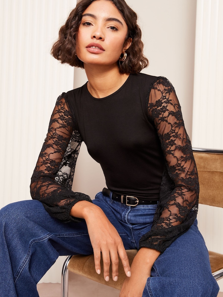 Friends Like These Long Sleeve Lace Top - Imagen 1 de 4