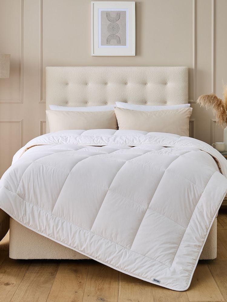 Silentnight Luxury Natural Heavyweight Wool White Duvet - Image 1 of 9