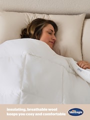 Silentnight Luxury Natural Heavyweight Wool White Duvet - Image 5 of 9