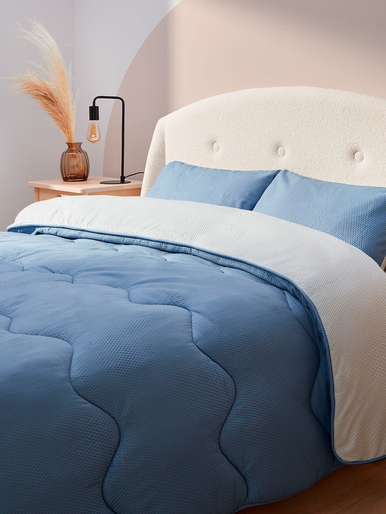 Silentnight Seersucker Coverless Duvet And Pillowcase Set - Image 1 of 10