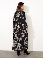 Live Unlimited Black Petite Curve Floral Tie Front Midi Dress - Image 5 of 5