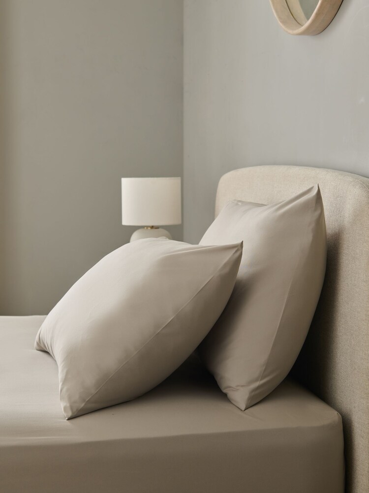 Set mit 2 bügelfreien Simply Soft-Kissenbezügen - Bild 1 von 3