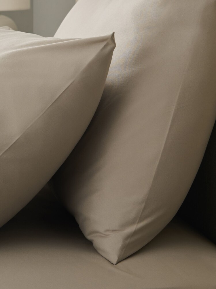 Set mit 2 bügelfreien Simply Soft-Kissenbezügen - Bild 2 von 3