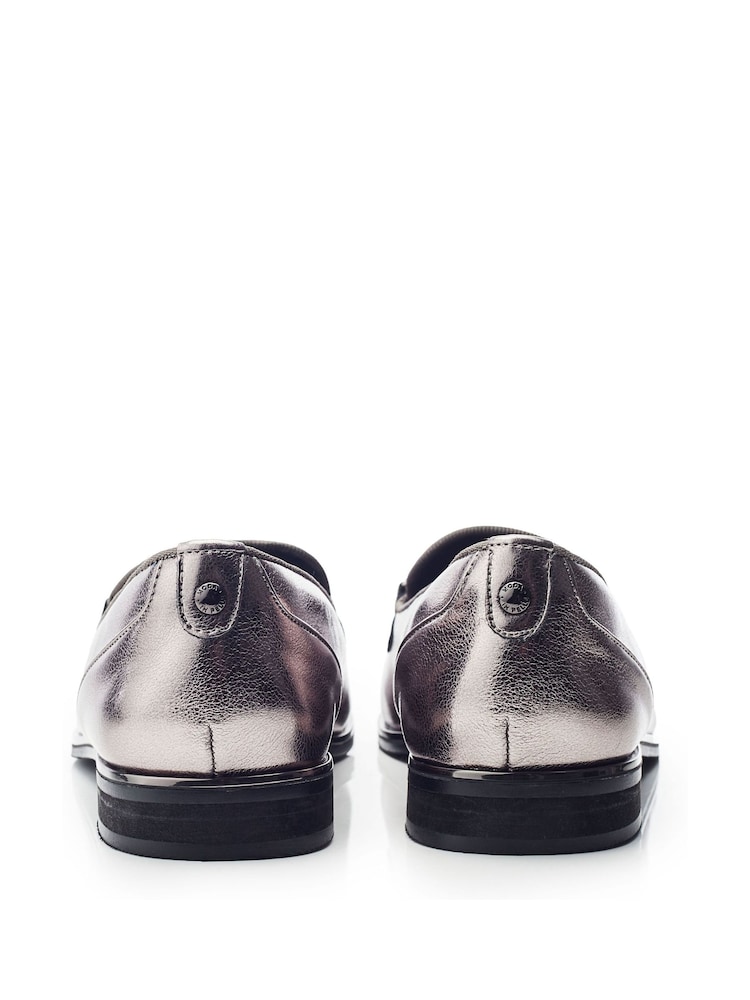 Zilver - Moda in Pelle Evvaa Flat Slip on Tassle Leather Barrel Loafers - Image 3 of 4