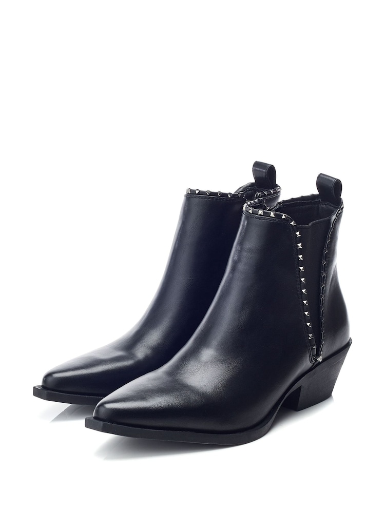 Moda in Pelle Perah V-Studded Elastic Gusset Western Style Ankle Boots - Image 2 of 4