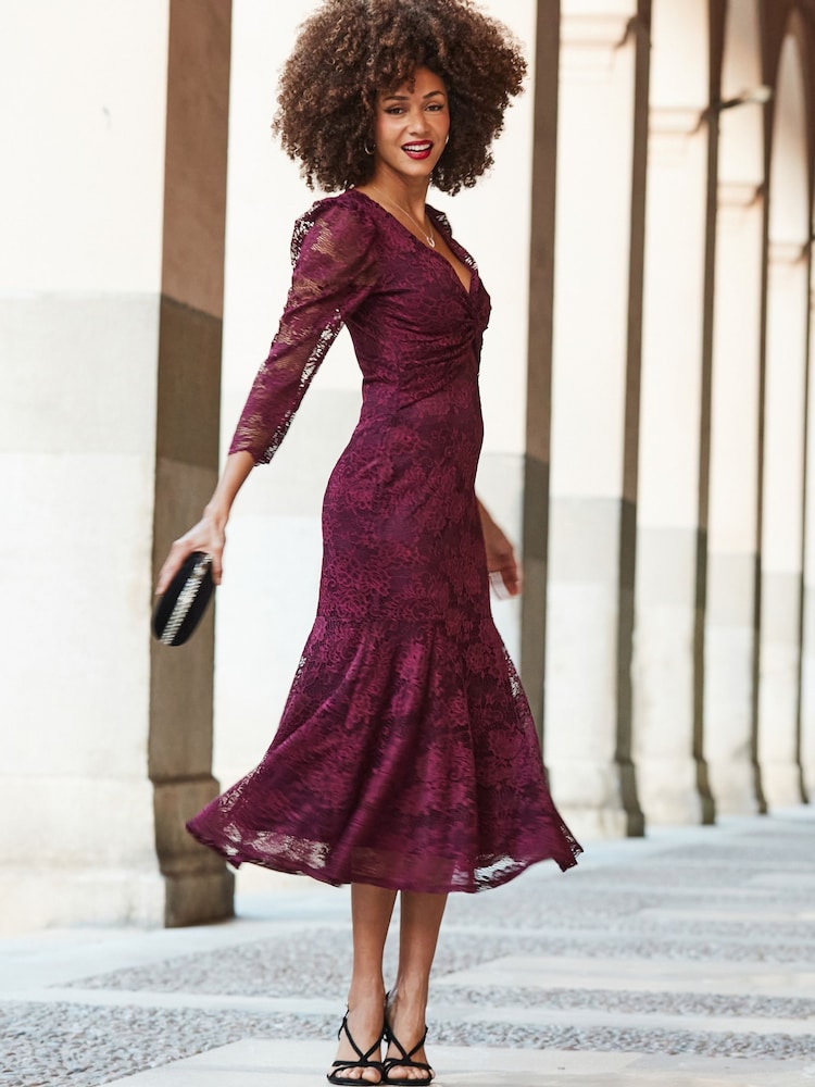 Sosandar Red Lace Twist Front Midi Dress - Image 2 of 5