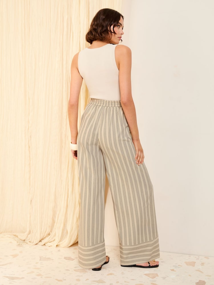 Pantalones Premium de pernera ancha de Friends Like These - Imagen 5 de 5 Pantalones Premium de pernera ancha de Friends Like These - Imagen 5 de 5