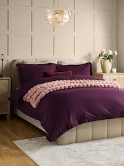 Wine 200 Thread Count Box Pleat Duvet Cover And Pillowcase Set - Image 2 of 6