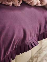 Wine 200 Thread Count Box Pleat Duvet Cover And Pillowcase Set - Image 4 of 6