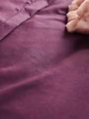 Wine 200 Thread Count Box Pleat Duvet Cover And Pillowcase Set - Image 5 of 6
