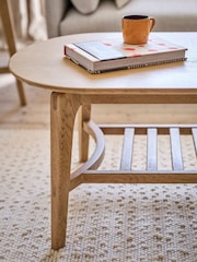 Willis & Gambier Oak Coffee Table - Image 4 of 7